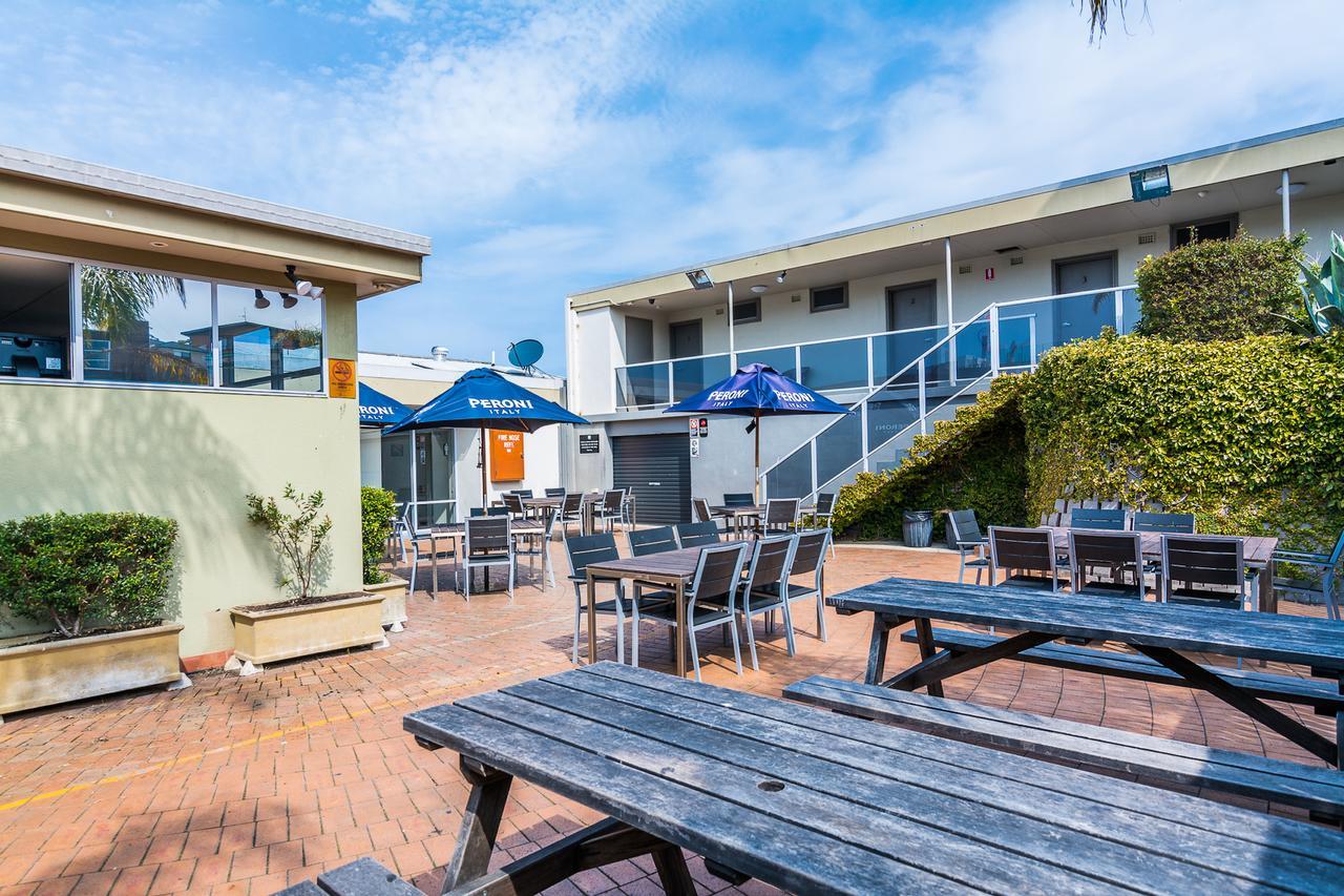 Merimbula Lakeview Hotel Exterior photo